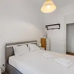 Apartman Bright 1br Castelo Sao Jorge - Graca Getaway | By Airnest Lisboa
