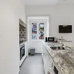 Apartman Bright 1br Castelo Sao Jorge - Graca Getaway | By Airnest Lisboa