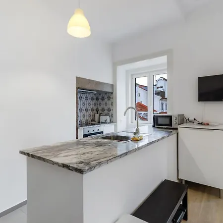Bright 1br Castelo Sao Jorge - Graca Getaway | By Airnest Apartament Lizbona